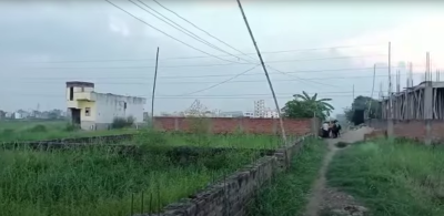 Bairiya Bus Stand Patna 1361 Sq. Ft.!! Road 16 FEET !! Facing - North !! 75 Lakh per Kattha